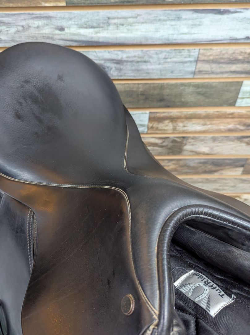 USED Collegiate Dressage Saddle 17" Black