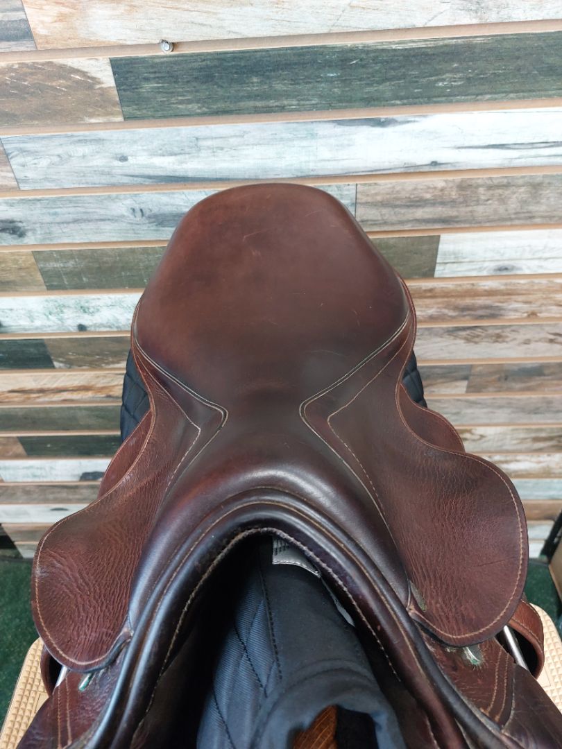 USED M. Toulouse Jump Saddle 17.5” Dark Oil