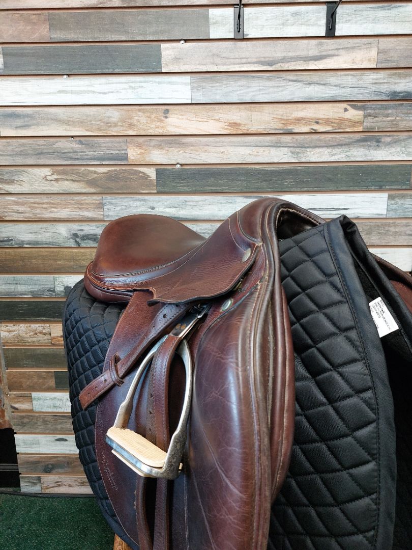 USED M. Toulouse Jump Saddle 17.5” Dark Oil