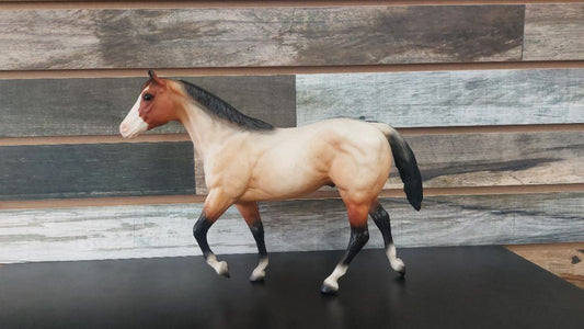 USED Breyer Breyer Red Roan Traditional Red