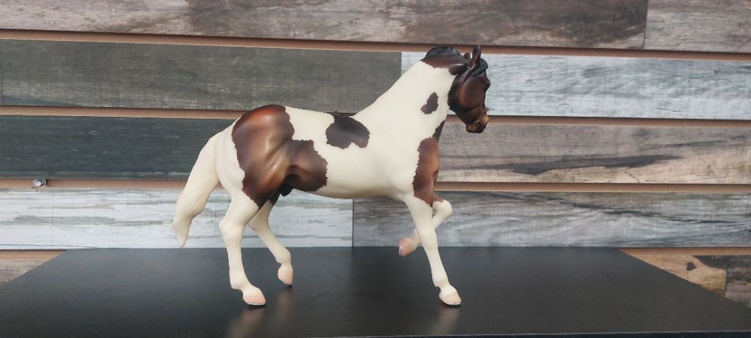 USED Breyer Pinto Horse Traditional Brown/White