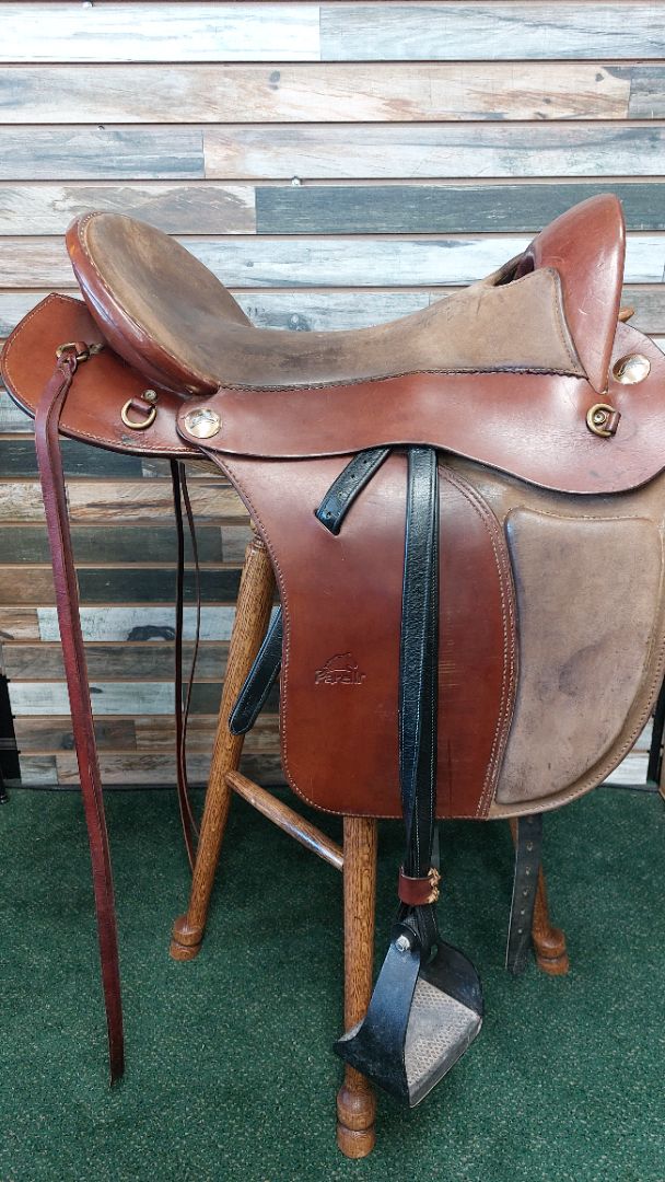 USED Parelli Western Saddles 16” Medium Oil