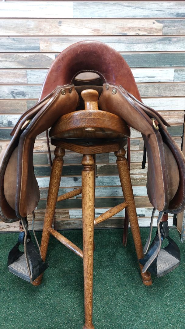 USED Parelli Western Saddles 16” Medium Oil