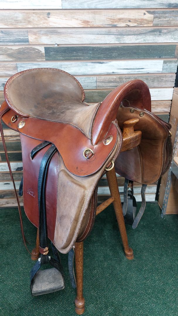 USED Parelli Western Saddles 16” Medium Oil