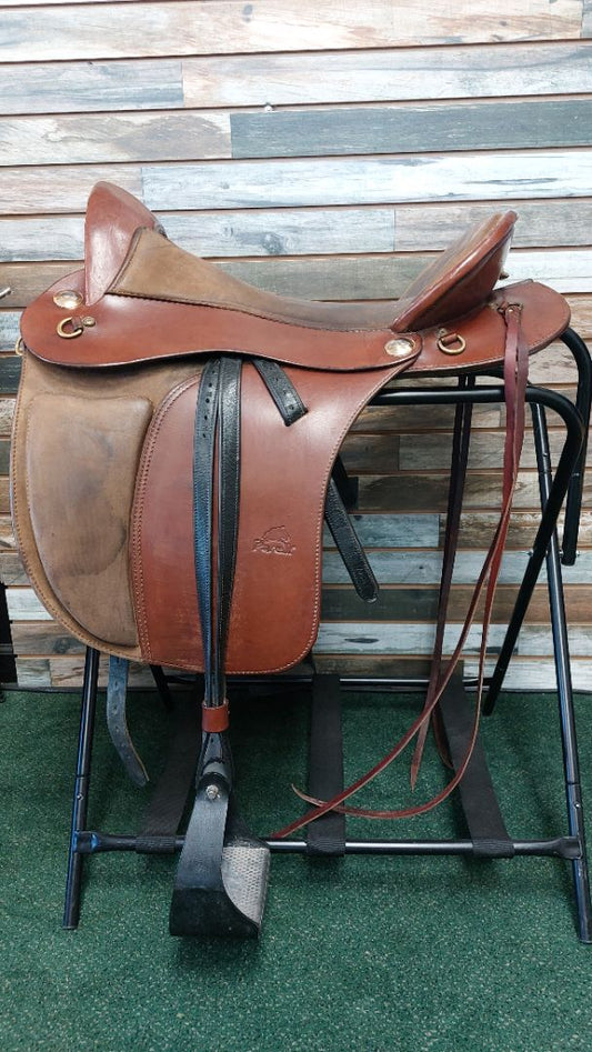 USED Parelli Western Saddles 16” Medium Oil