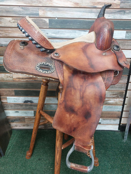 USED Saddle Western Barrel Saddle 14” Medium Oil