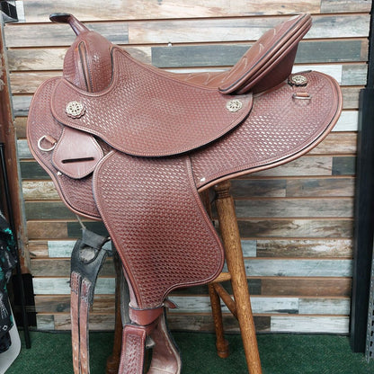 USED Schleese Saddlery All Around Western Saddle 16” Chesnut