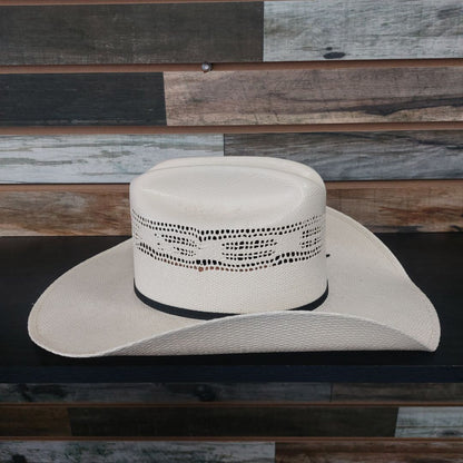 USED Resistol Ladies Western Hat Straw 7 1/2” White