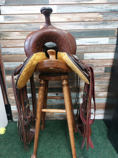 USED Circle C Western Trail Saddle 17” Brown