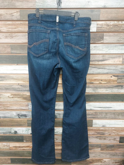 USED Ariat High Rise Boot Cut 32R Blue