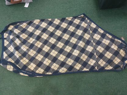 USED Eskadron Cooler Large Blue/Tan Plaid