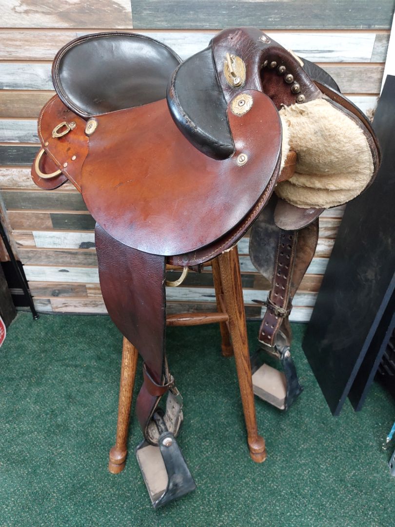 USED The Australian Stock Saddle Co Australian Saddle 14 1/2" Dark Oil