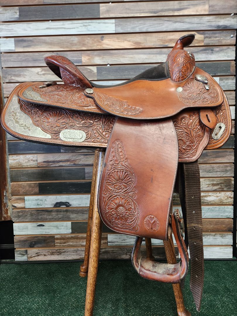 USED Circle Y Equitation Saddle 16" Medium Oil