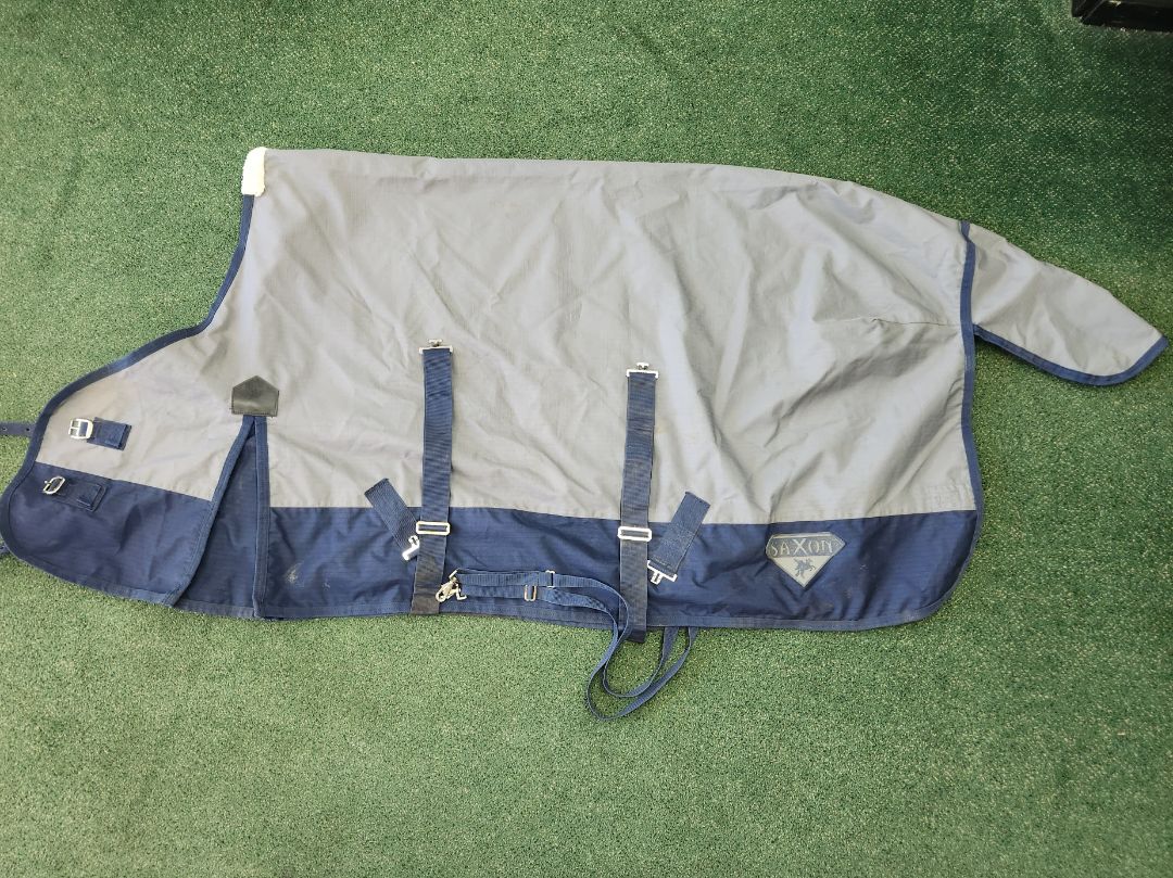 USED Saxon Turnout Sheet 69" Grey/Navy