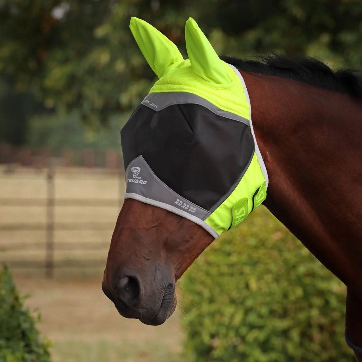 Shires - FlyGuard Pro Hi-Viz Fine Mesh Fly Mask with Ears