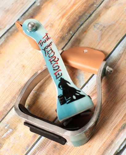 Showman Barrel Racer print stirrup