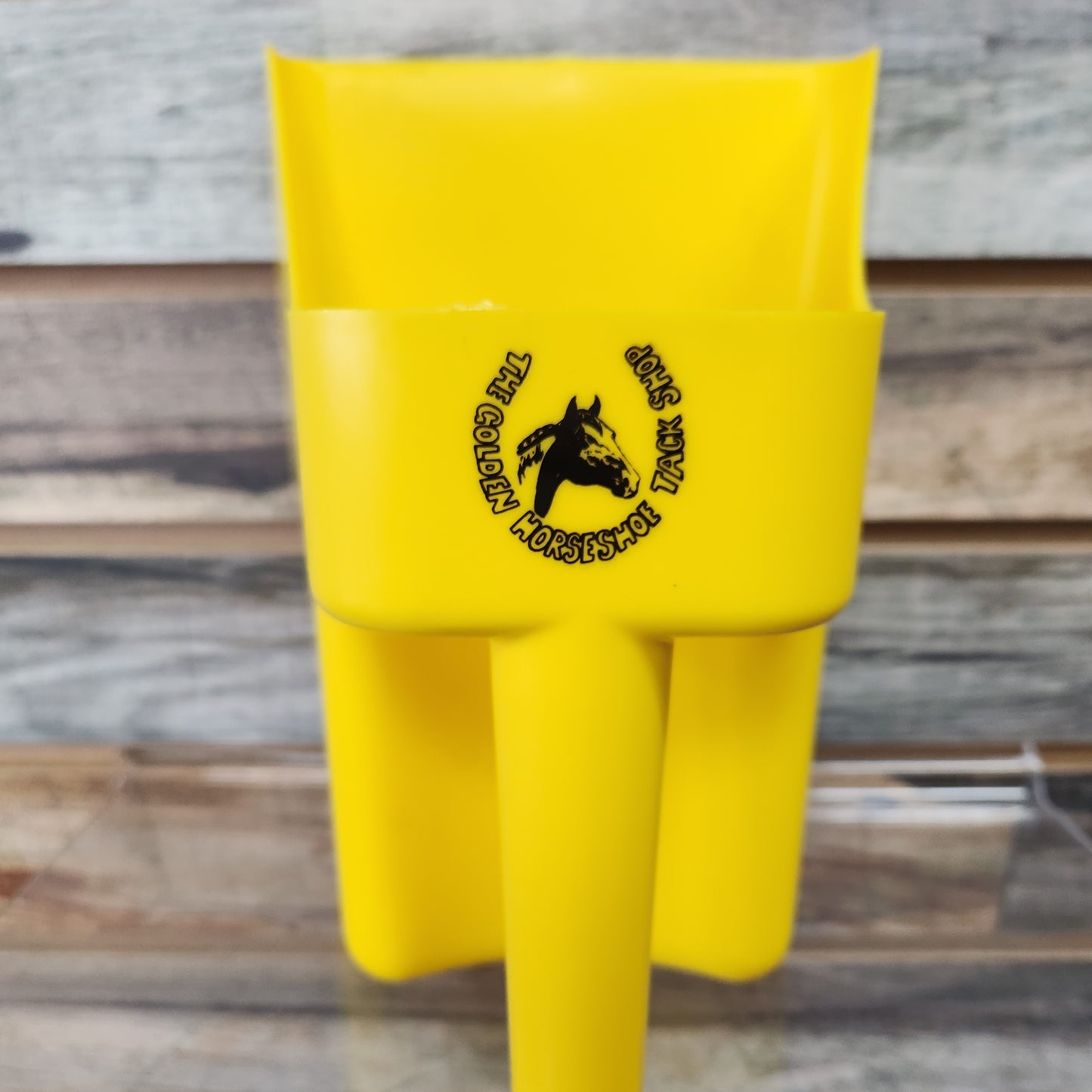 Golden Horseshoe Feed Scoop