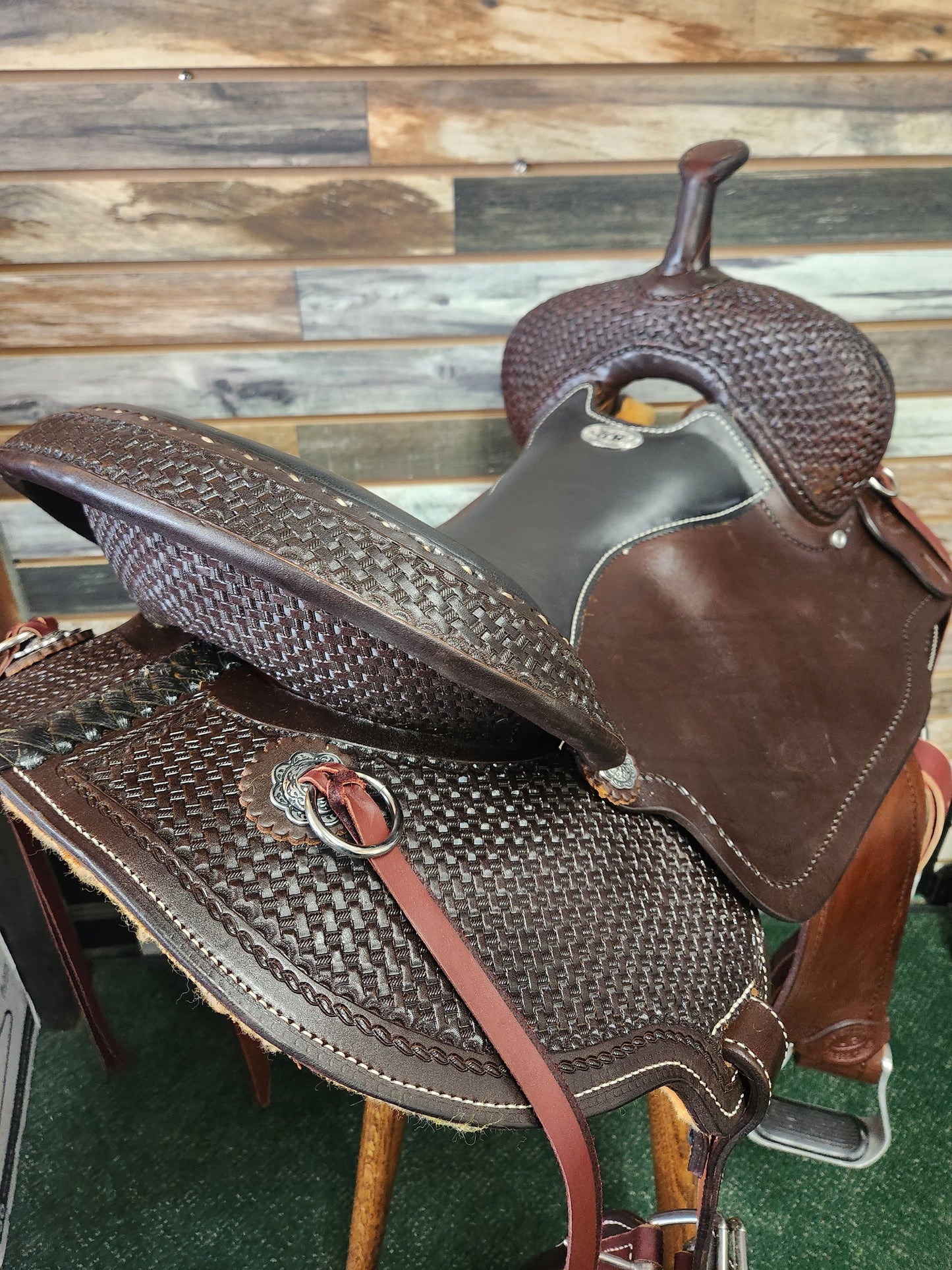 HR Trail Saddles