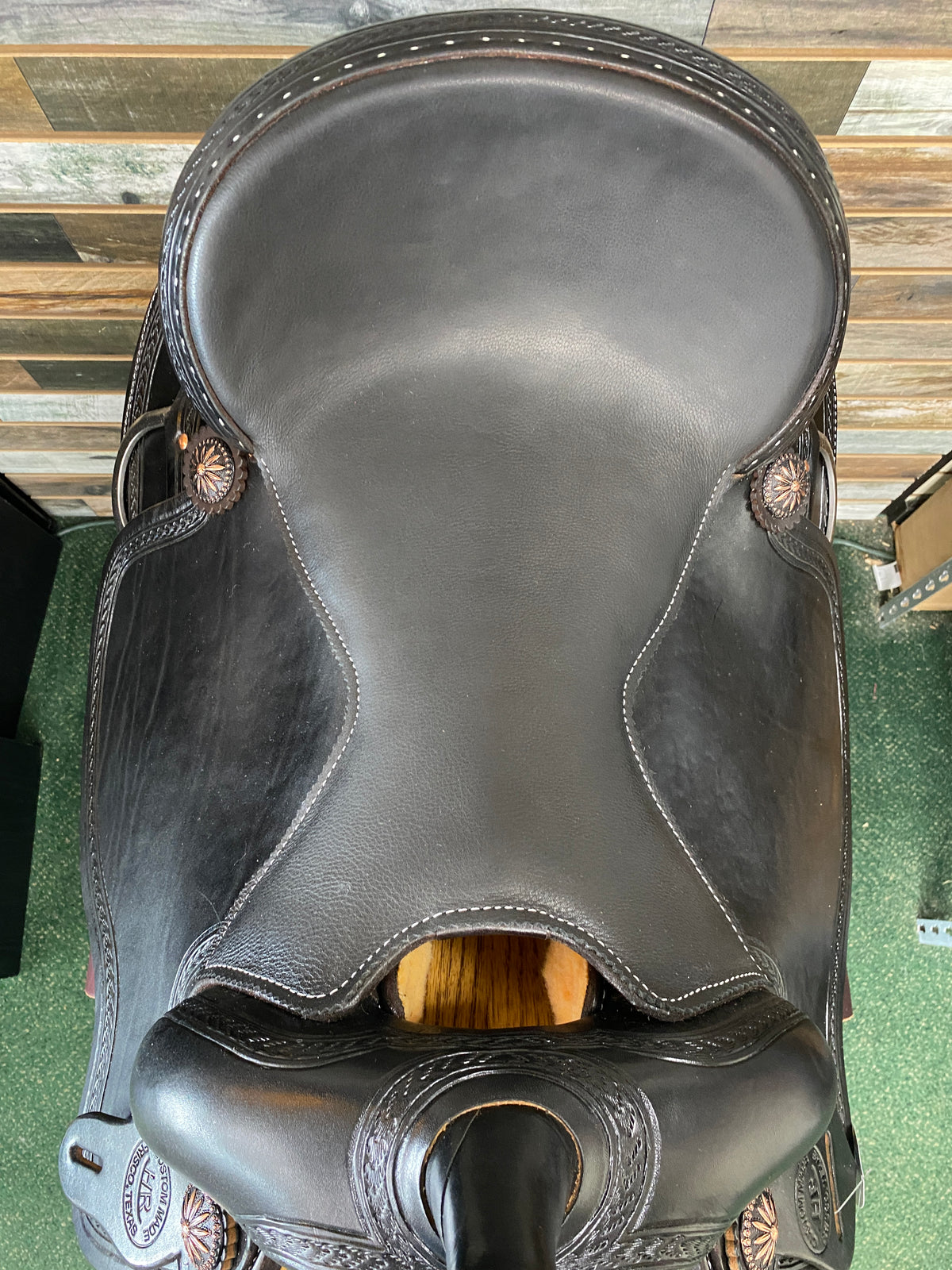 HR Black Flex Trail Saddle 16"