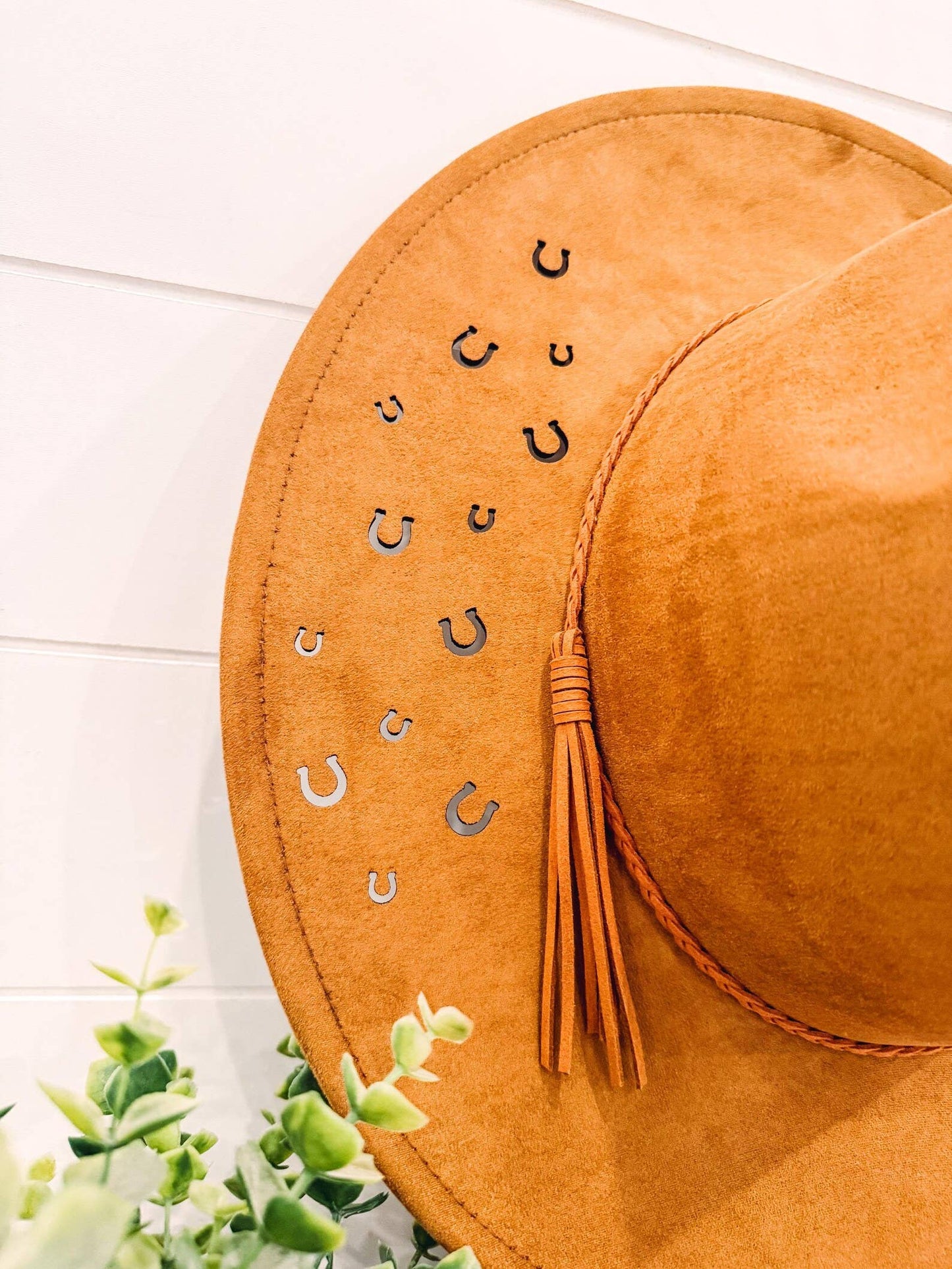 Horseshoe Cutout Hat