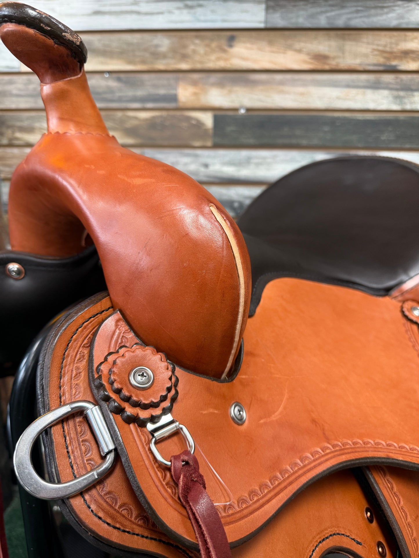 Fabtron Gaited Cross Trail Saddle 16”