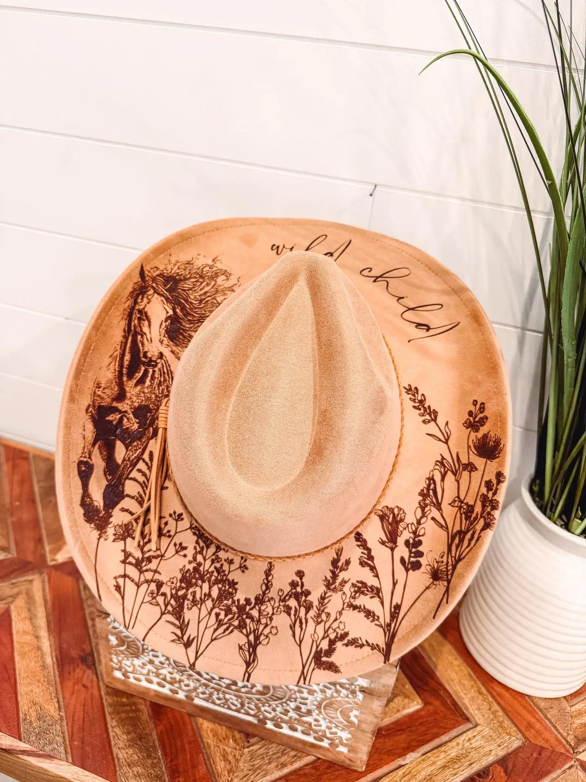 Engraved Wildflower Horse Hat