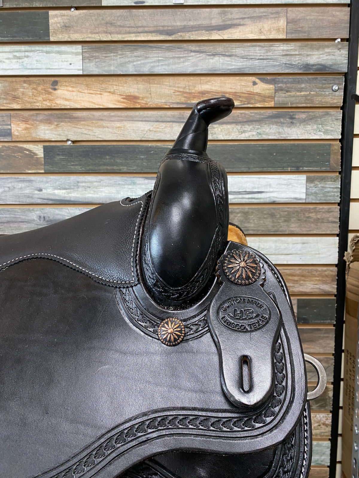 HR Black Flex Trail Saddle 16"