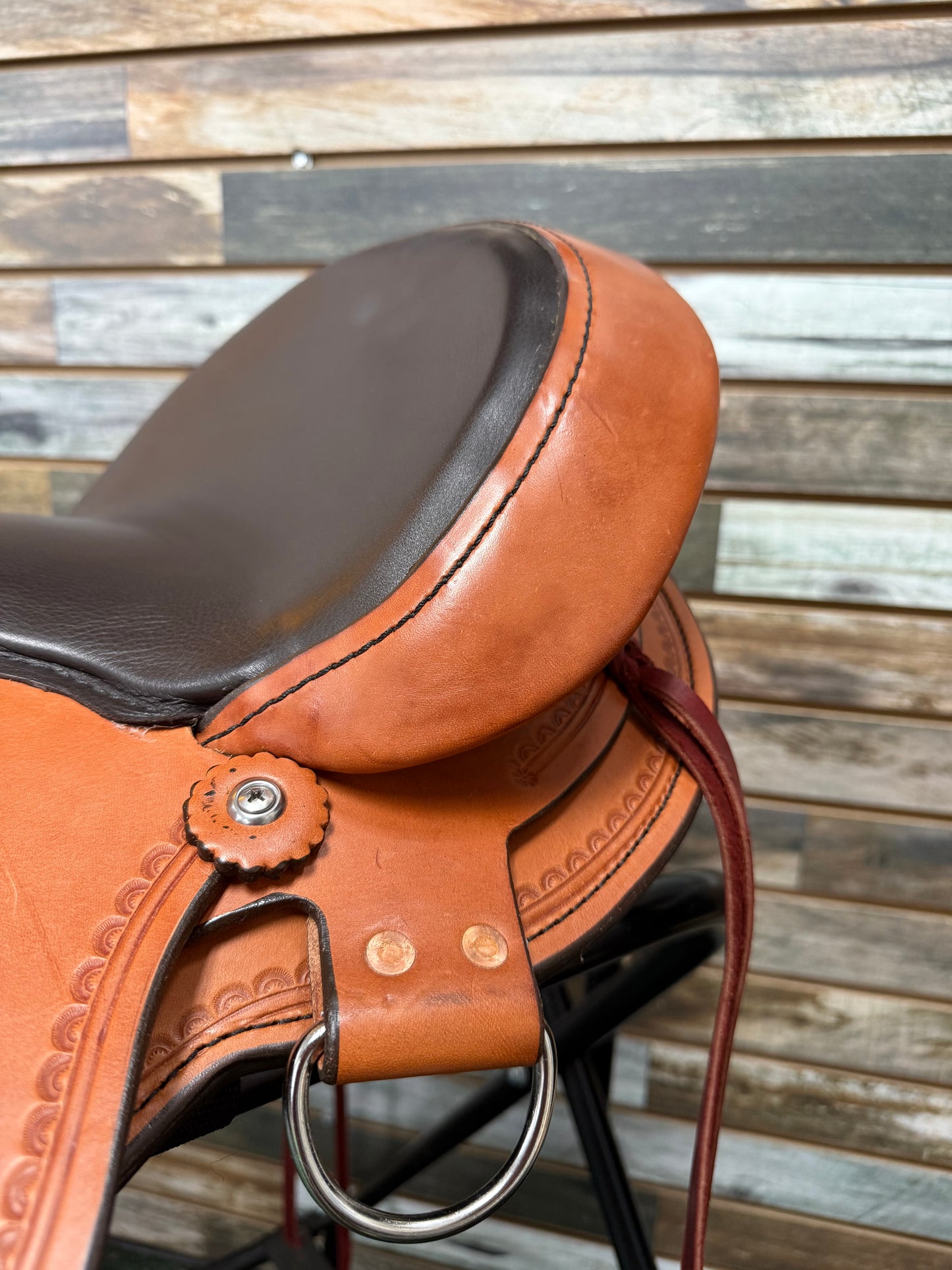 Fabtron Gaited Cross Trail Saddle 16”