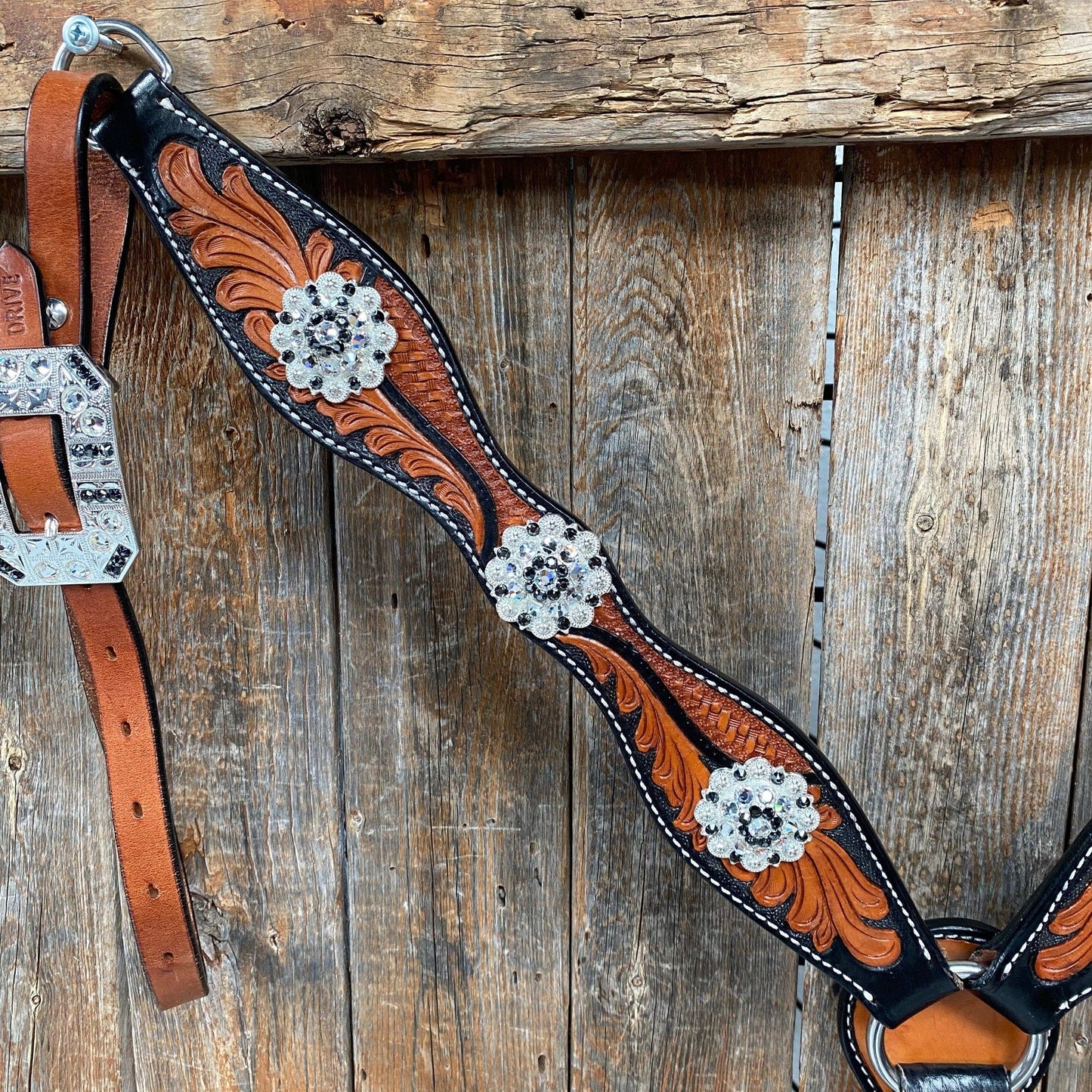 Two Tone Leaf Jet and Clear One Ear & Breastcollar Tack Set #OEBC543