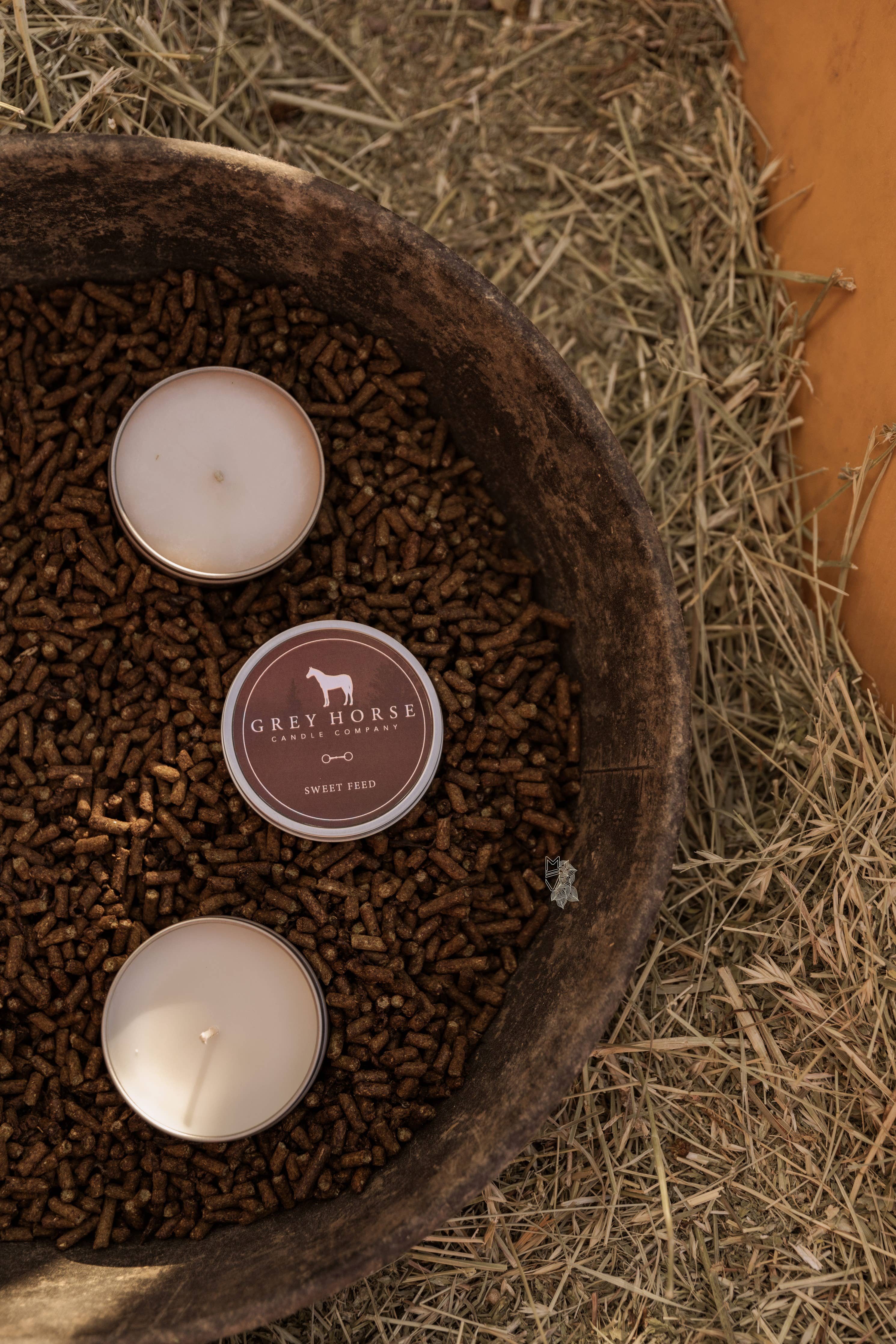 Sweet Feed Soy Candle - Thumbnail 5