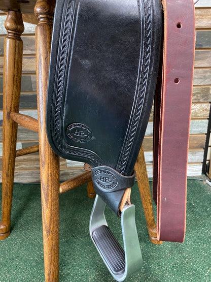 HR Black Flex Trail Saddle 16"
