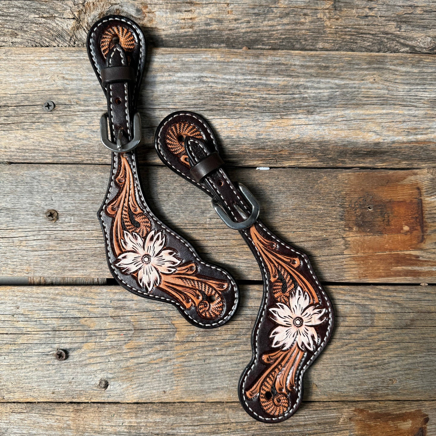 Triple Tone Floral Spur Straps