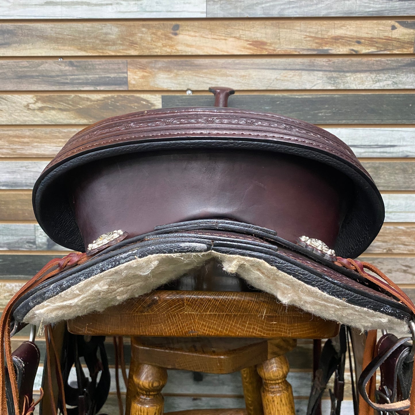Pre-Owned Hilason Flex Tree Trail Saddle