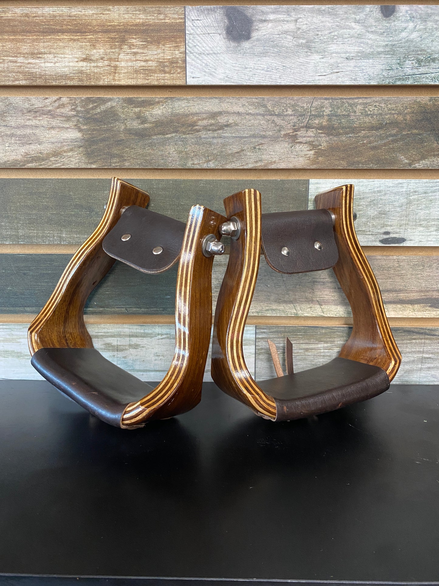 HR Tapered Wood Stirrups