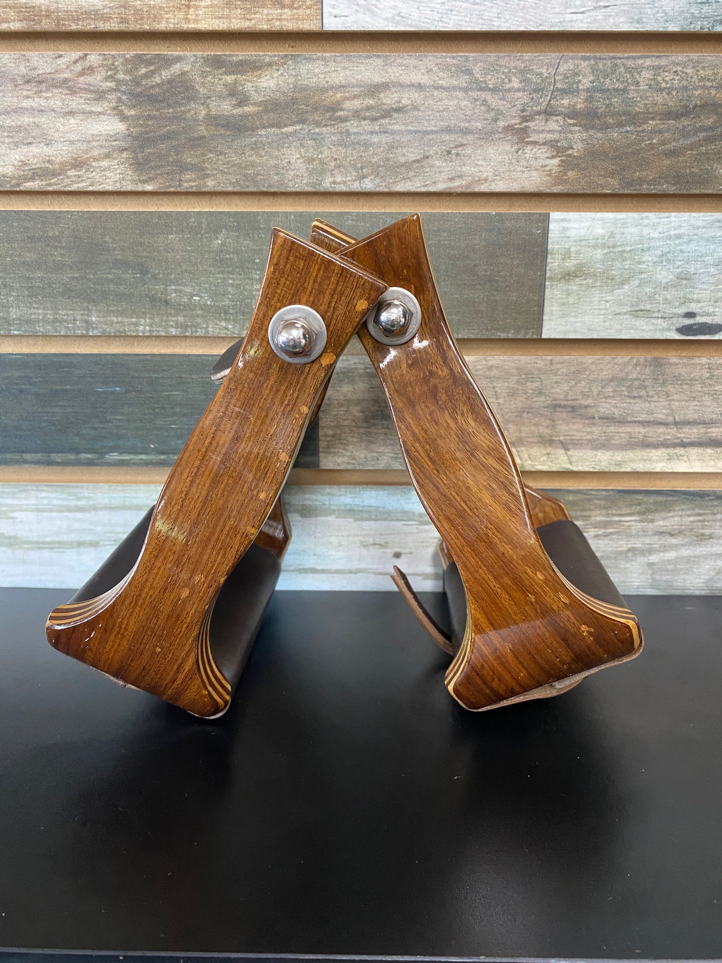HR Tapered Wood Stirrups