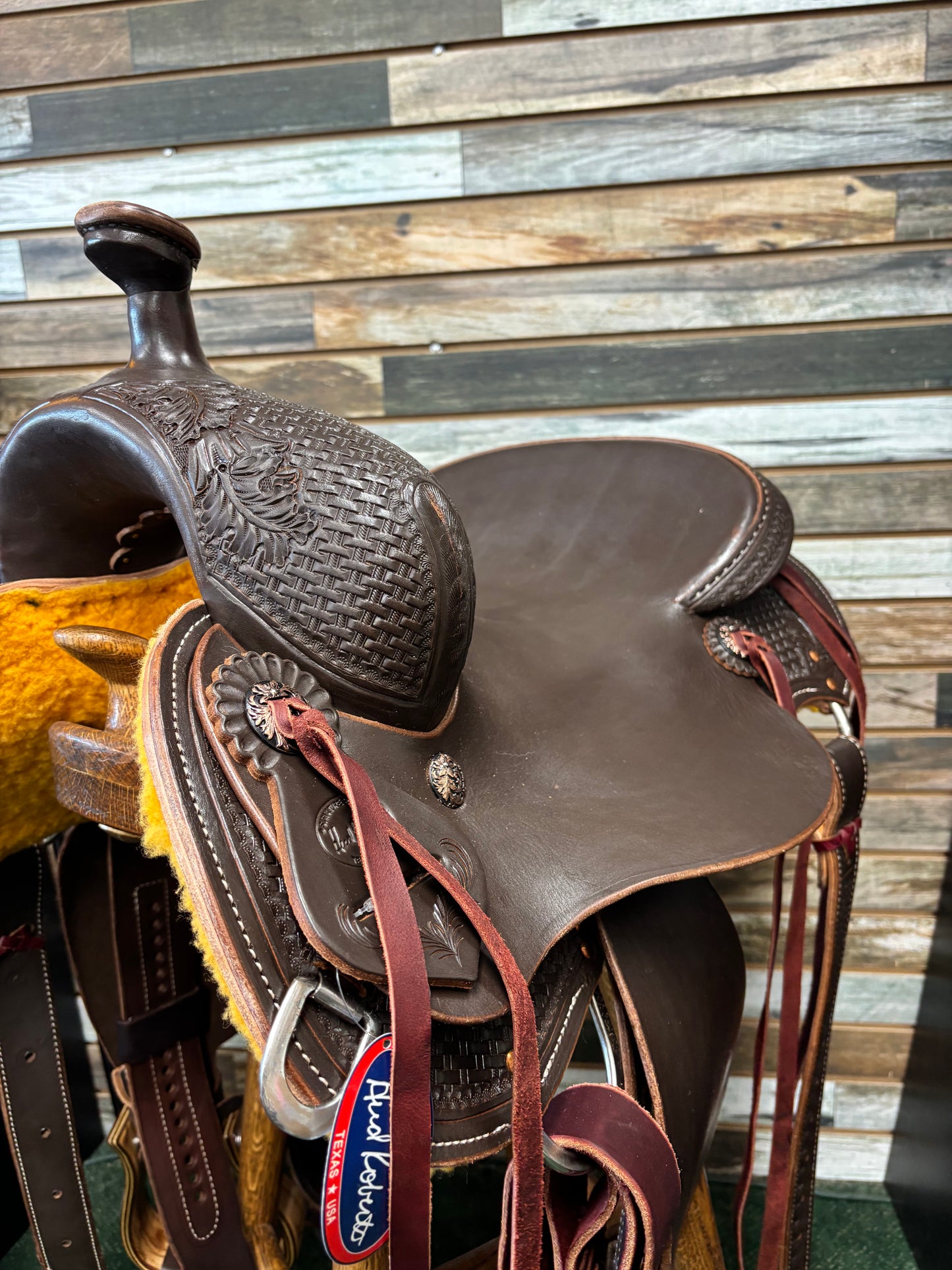 Hud Roberts Signature Series Cowhorse Saddle 15.5"