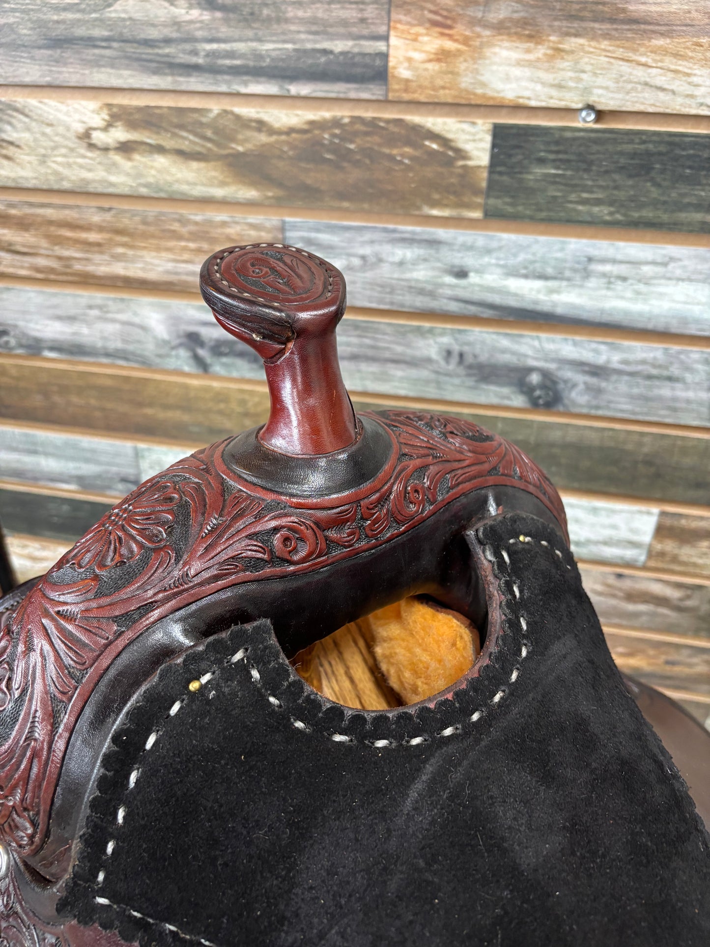 HR Custom Lightweight Reining Saddle