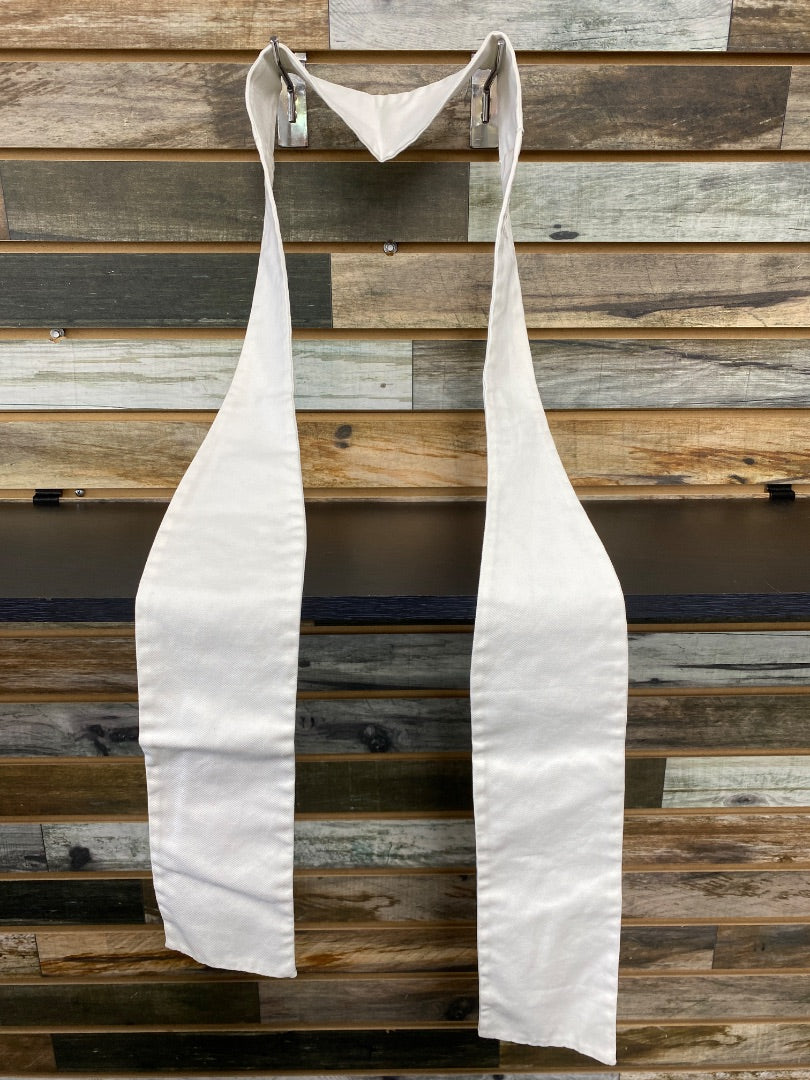 USED Untied English Stock Tie in White