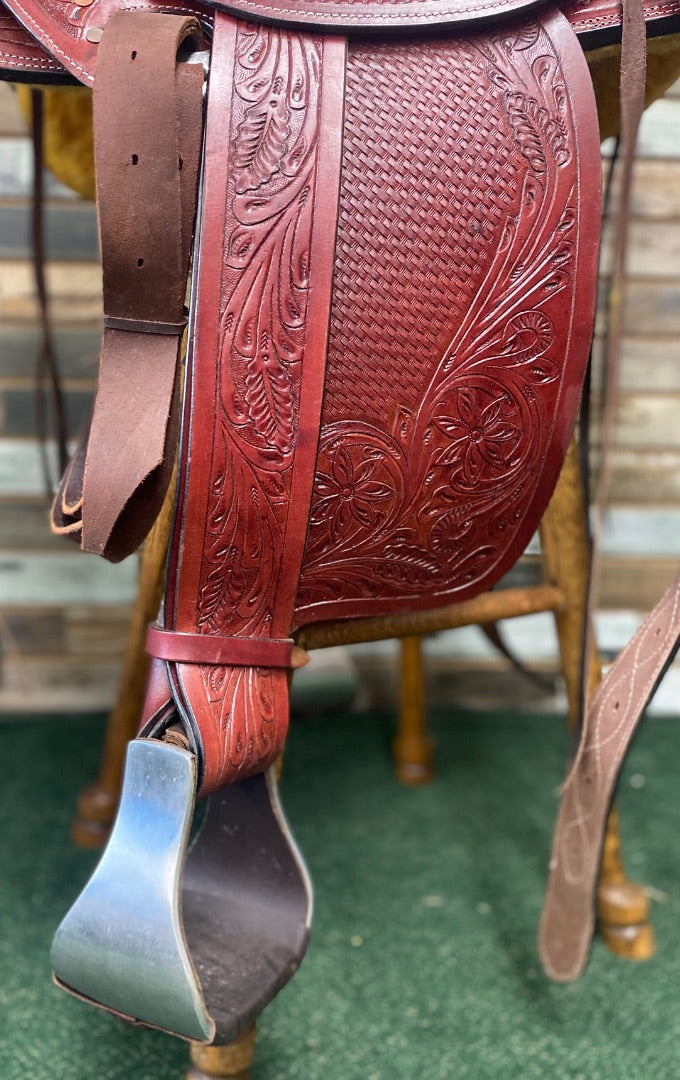 USED JC Martin Wade Saddle 16" Red