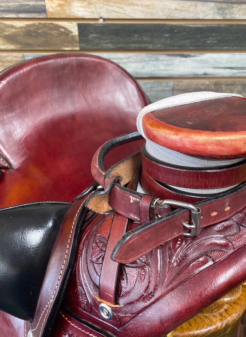 USED JC Martin Wade Saddle 16" Red