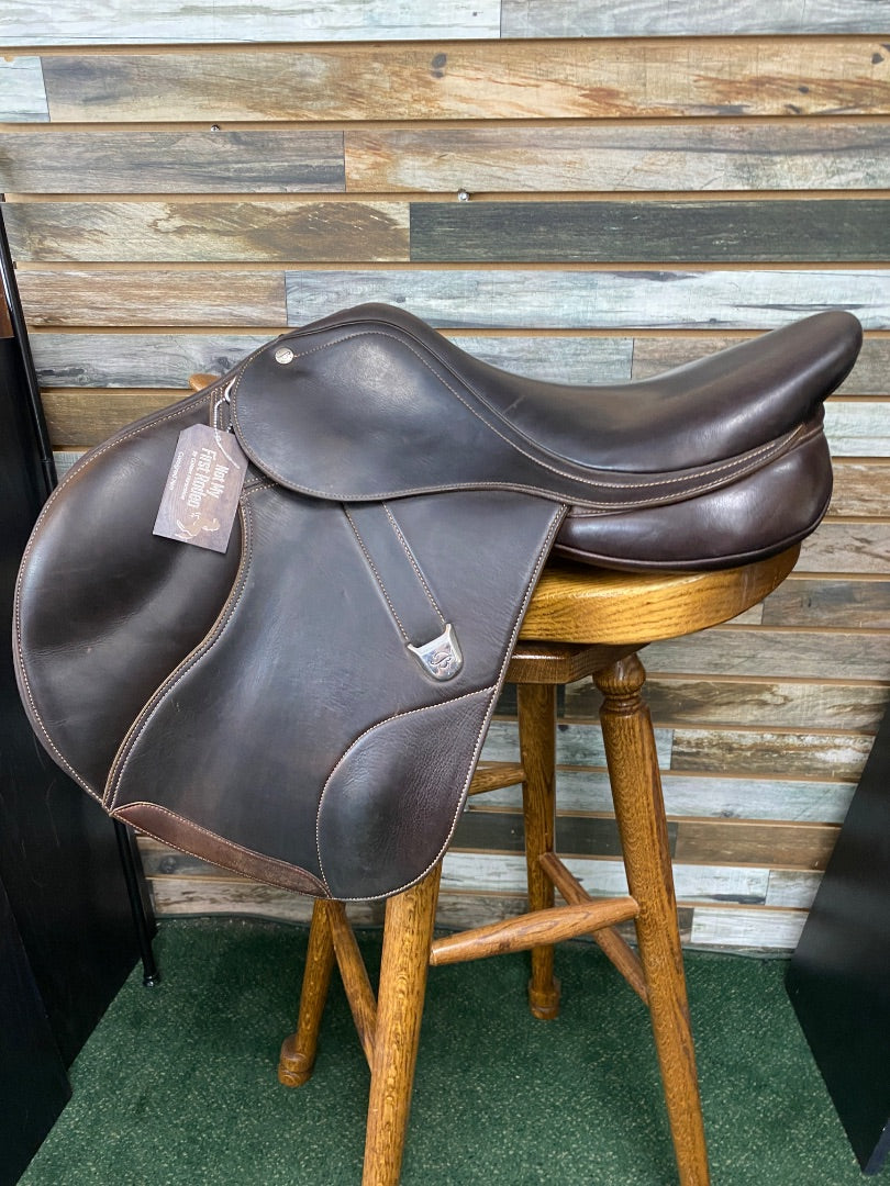USED 16.5" Bates Elevation Luxe Close Contact