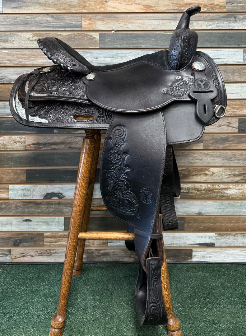 USED Circle Y Park and Trail Saddle 16” Black