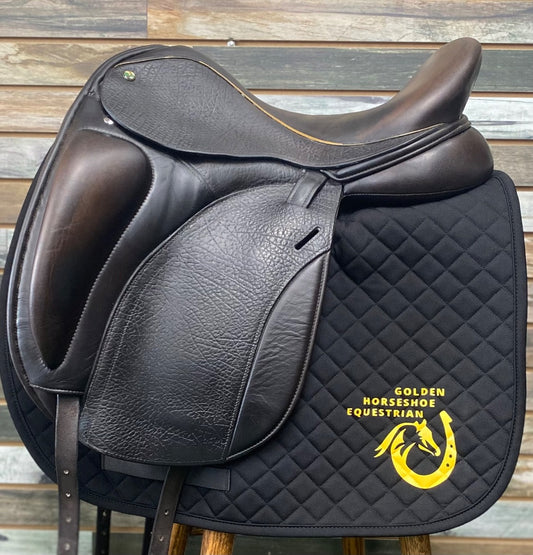 USED Takt Dressage Saddle 17.5” Black