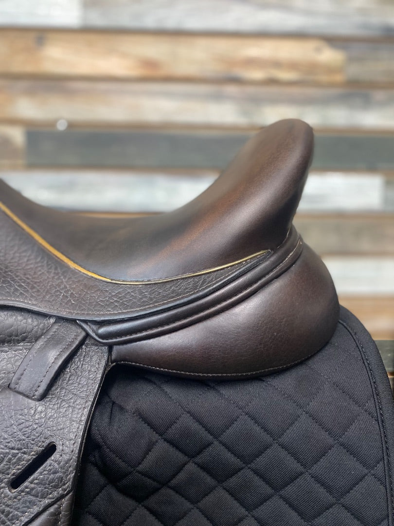 USED Takt Dressage Saddle 17.5” Black