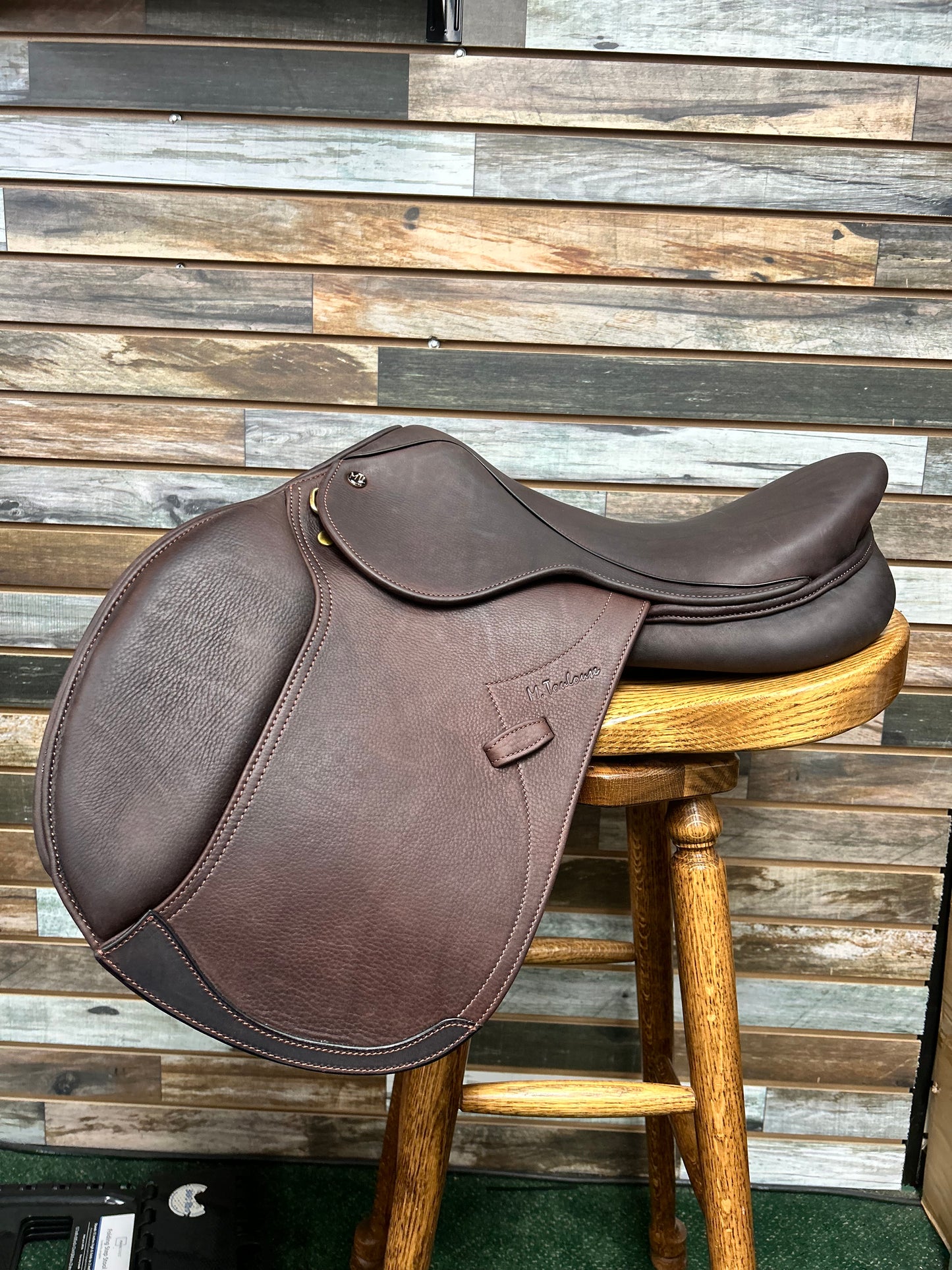 Marcel Toulouse Denisse Close Contact Saddle Genesis Adjustable Tree 17"