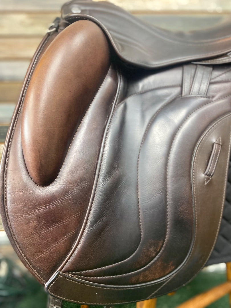 USED Patrick Saddlery Dressage Saddle 17.5 Brown
