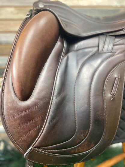USED Patrick Saddlery Dressage Saddle 17.5 Brown