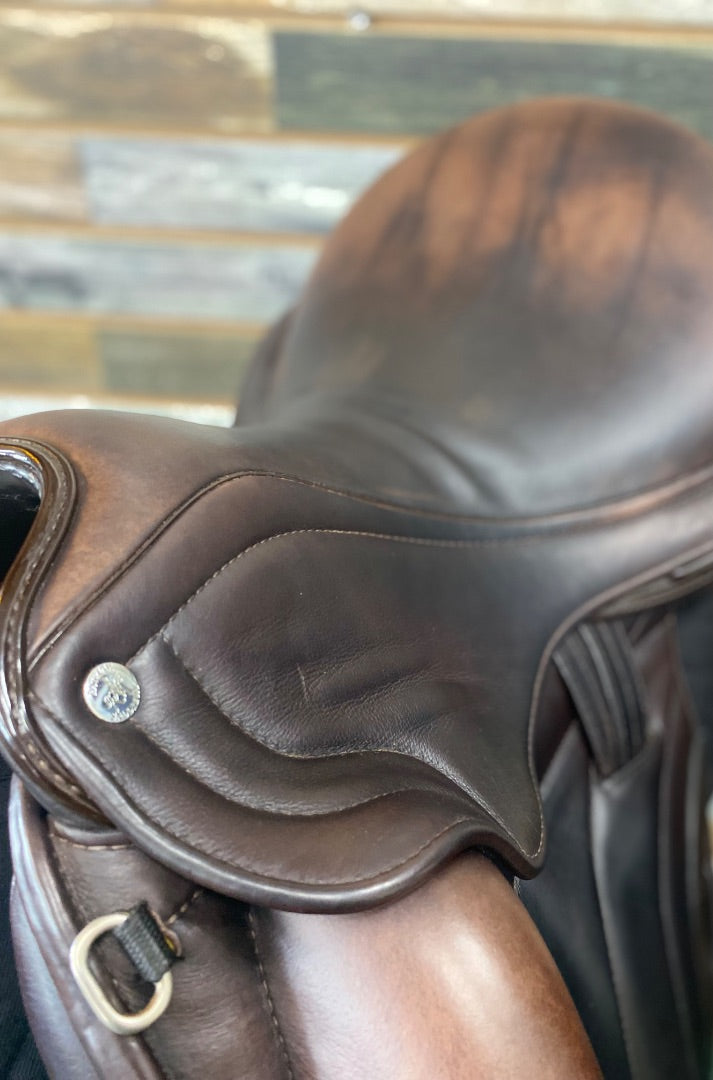 USED Patrick Saddlery Dressage Saddle 17.5 Brown