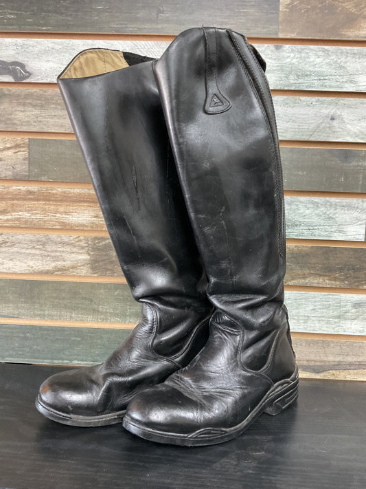 USED Mountain Horse Tall Boots 9 Black