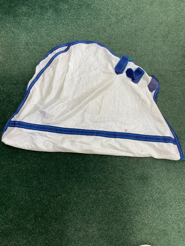USED Weatherbeeta Fly Neck Attachment 69” White/Navy